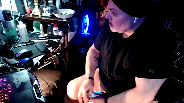 Snapshot of Drake_DVamp chatting on September 23, 11:53 am Drake DVamp online show from September 23, 11:53 am