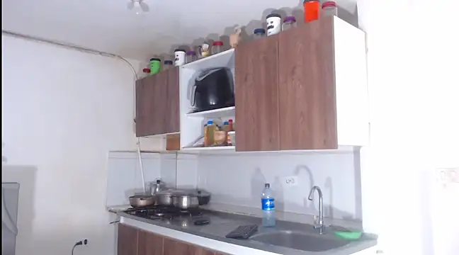 blackdrey18 online show from January 13, 1:06 pm