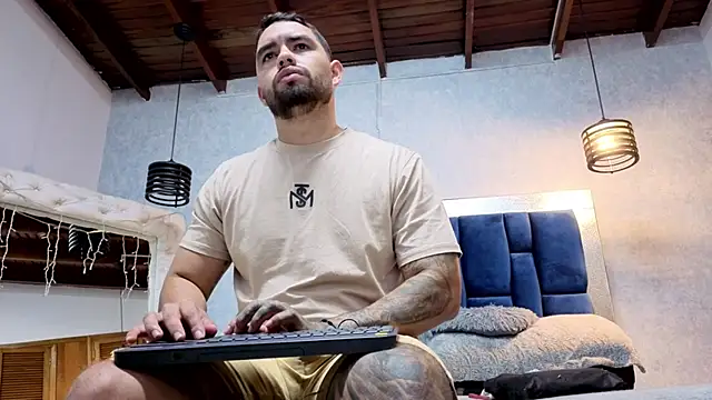 matteosantos online show from November 28, 9:16 pm