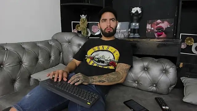 matteosantos online show from February 26, 12:14 pm