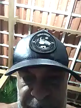 Snapshot of Peludo173317 chatting on March 11, 1:45 pm Peludo173317 online show from March 11, 1:45 pm