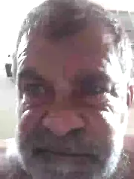 Snapshot of Peludo173317 chatting on December 22, 2:06 am Peludo173317 online show from December 22, 2:06 am