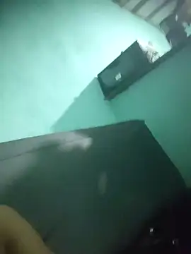 Guuhx1 online show from February 9, 3:22 am