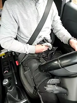 Xcoquinx online show from December 4, 12:23 pm