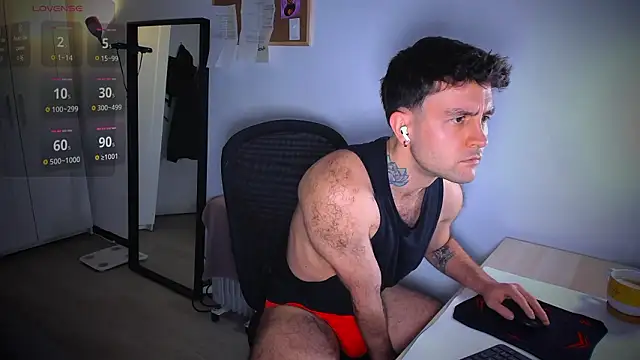 HonestAndrew online show from February 4, 9:04 am