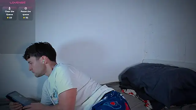 HonestAndrew online show from March 1, 6:57 am