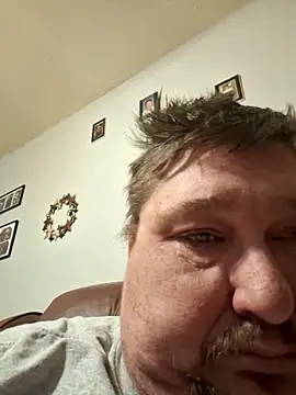 danman1979999 online show from December 1, 11:41 pm