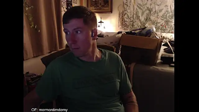 MormonPineapples online show from November 14, 4:37 am