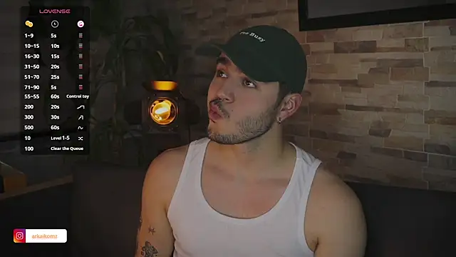 Arkaikomz online show from February 1, 11:16 pm