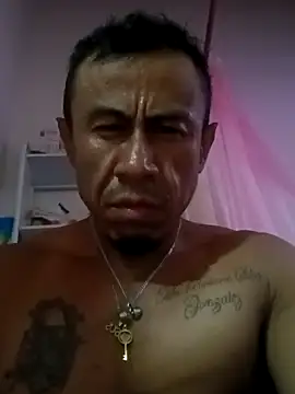 Snapshot of ivandignity chatting on September 10, 12:09 am ivandignity online show from September 10, 12:09 am