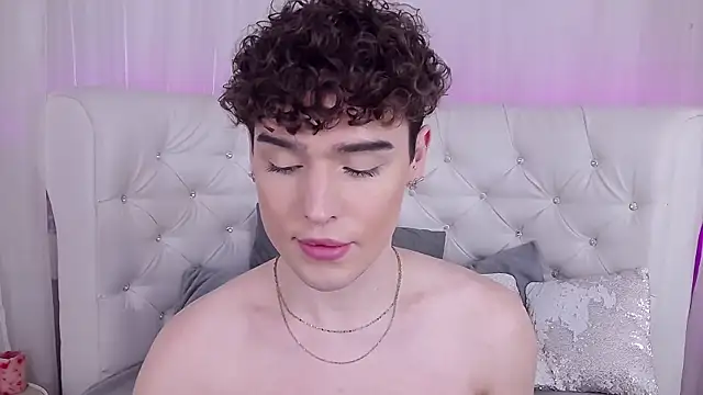 RobbyCharming online show from November 27, 3:43 am