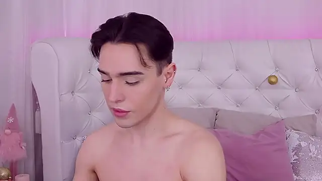 RobbyCharming online show from December 25, 7:45 pm