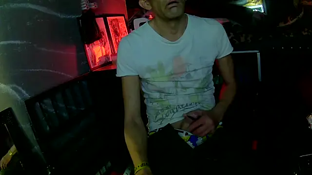 thingsbums online show from April 4, 11:57 pm