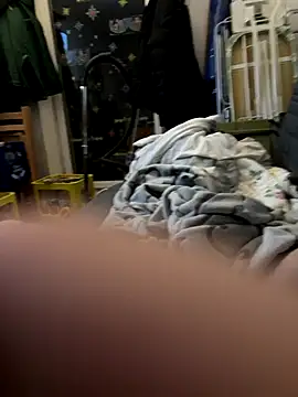 David19932908 online show from December 3, 9:43 pm