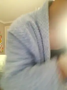 Snapshot of AmGuy23 chatting on February 6, 3:20 pm AmGuy23 online show from February 6, 3:20 pm