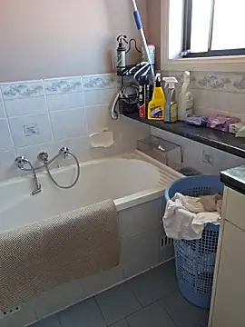 AmGuy23 online show from December 2, 3:42 am