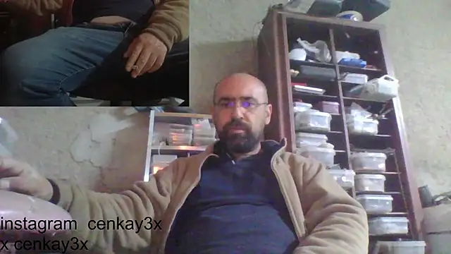 Snapshot of masculine_bear_daddy chatting on February 10, 3:42 pm masculine bear daddy online show from February 10, 3:42 pm