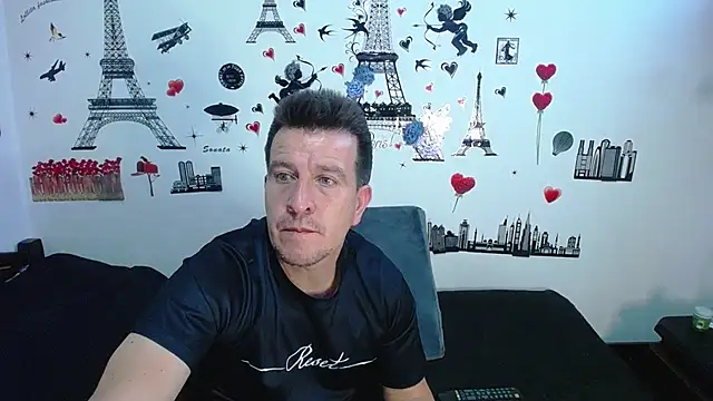 Snapshot of amaya_627 chatting on February 10, 12:52 am amaya 627 online show from February 10, 12:52 am