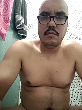 Snapshot of RobertoBuzios22 chatting on February 22, 9:21 pm RobertoBuzios22 online show from February 22, 9:21 pm