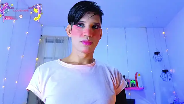 Ariel Femboy  online show from January 17, 6:27 am