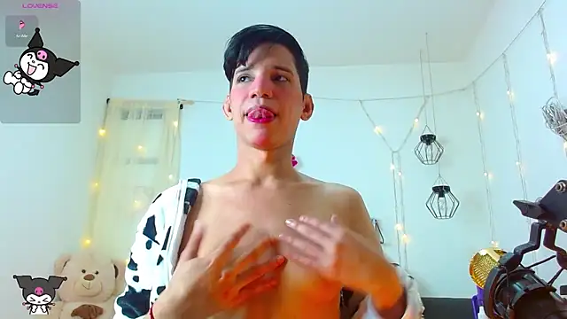 Ariel Femboy  online show from January 1, 6:47 am