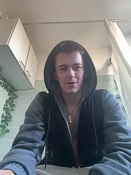 Toyjungee online show from March 5, 6:45 pm