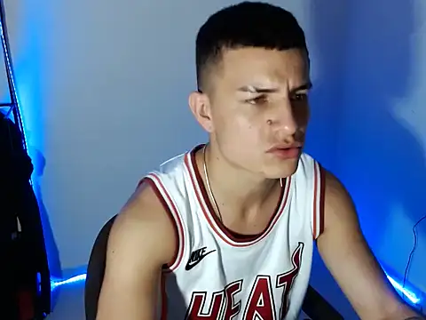 SHAT SEX online show from April 16, 2:00 am