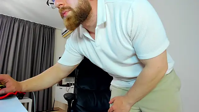 Findom guy online show from April 5, 6:04 pm