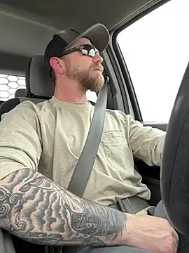 8inchHOLEpunch online show from March 17, 6:21 pm