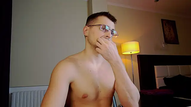 Friend12321 online show from March 14, 10:25 pm