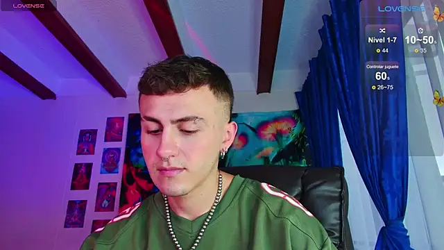 Snapshot of dimitri-bilak chatting on March 11, 10:20 pm dimitri-bilak online show from March 11, 10:20 pm