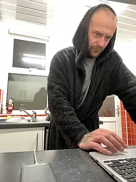 bigguy101 online show from February 10, 4:41 am