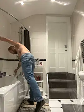 bigguy101 online show from February 18, 8:58 pm