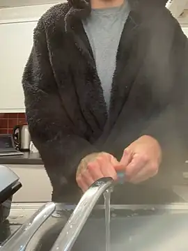 bigguy101 online show from February 17, 9:03 am