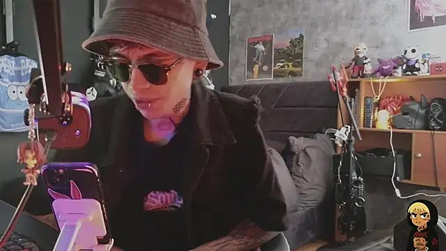 AcidMilo online show from January 15, 4:09 pm