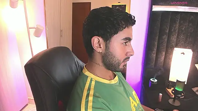 ItsMeEros online show from February 1, 12:20 am