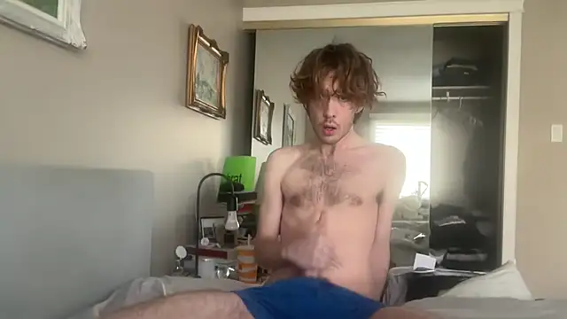 Snapshot of brokewbigdick chatting on February 4, 11:16 pm brokewbigdick online show from February 4, 11:16 pm