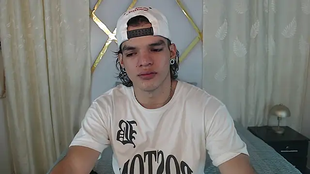 AlbertBernal69 online show from February 12, 2:14 am