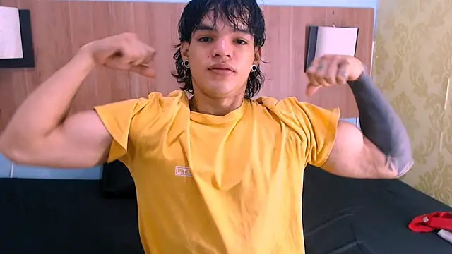 AlbertBernal69 online show from February 10, 2:19 am