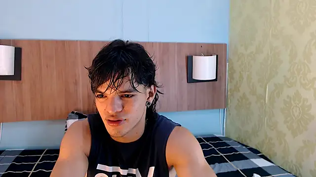 AlbertBernal69 online show from February 24, 1:57 am