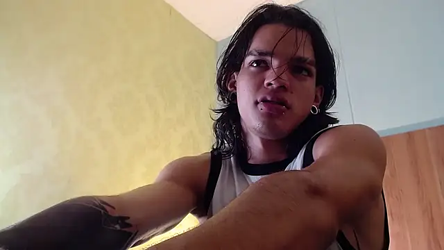 AlbertBernal69 online show from October 18, 4:17 am