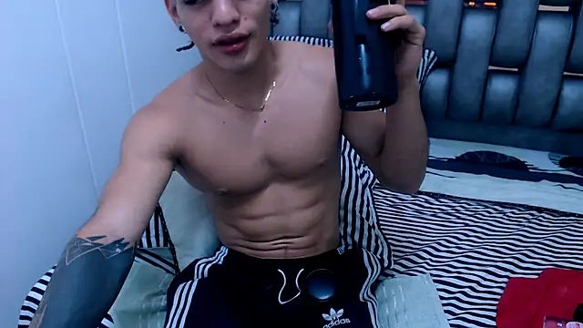 AlbertBernal69 online show from January 27, 4:20 am