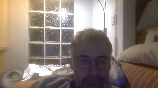 ptitcanard60600 online show from December 1, 10:46 pm