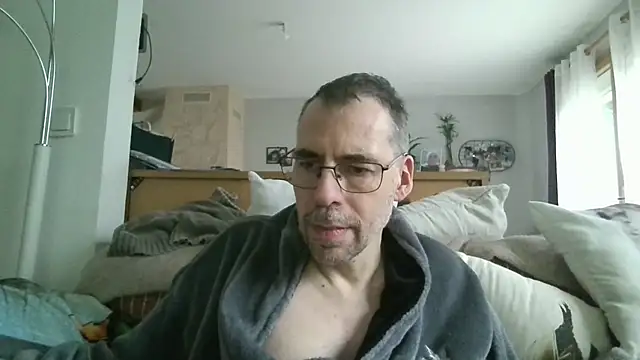 ptitcanard60600 online show from February 22, 3:57 pm