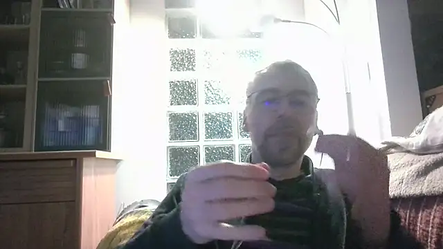 ptitcanard60600 online show from April 11, 9:18 pm