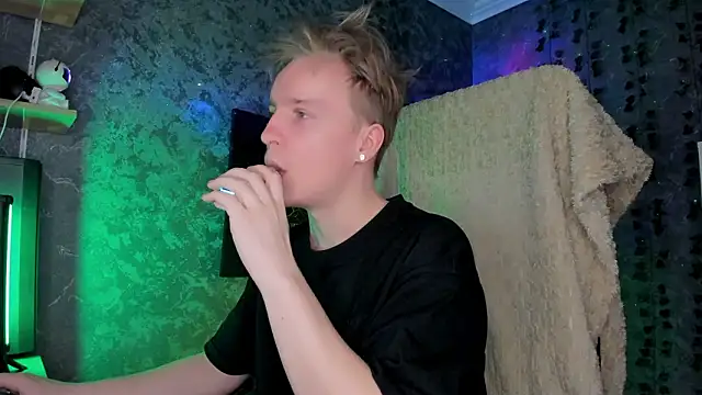 AlexxSweet online show from February 8, 6:52 am