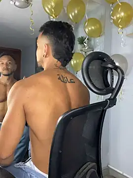 ARON TAYLER01 online show from March 2, 12:36 pm