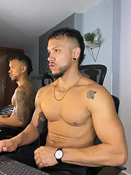 ARON TAYLER01 online show from January 29, 12:35 pm