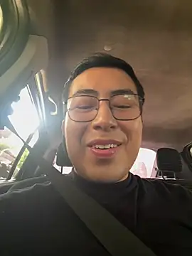 andrewmhilton  online show from April 22, 8:46 pm