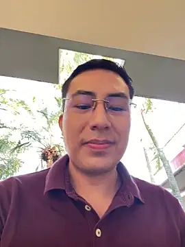 Snapshot of andrewmhilton_ chatting on January 22, 9:11 pm andrewmhilton online show from January 22, 9:11 pm